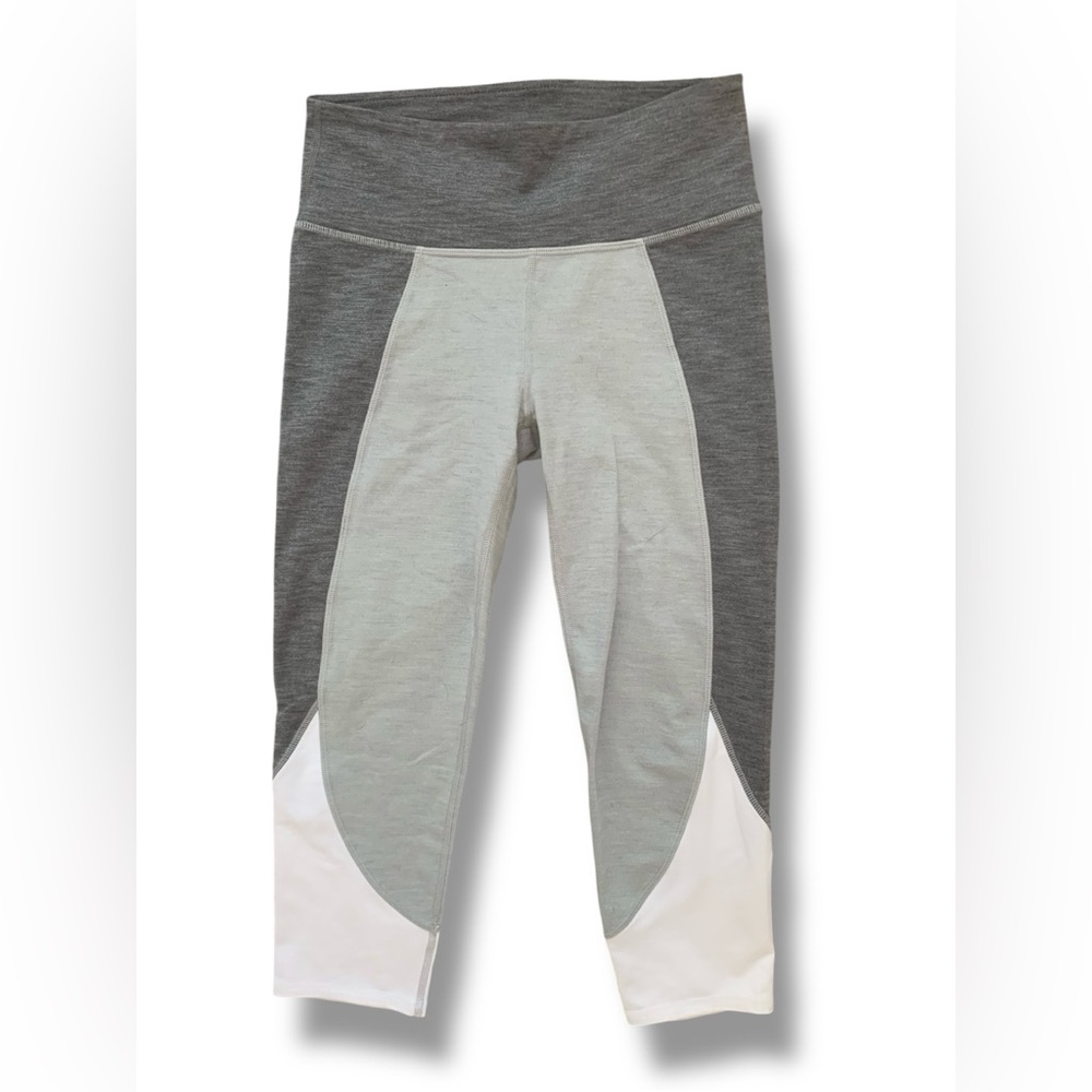 Athleta High Rise Colorblock Capri